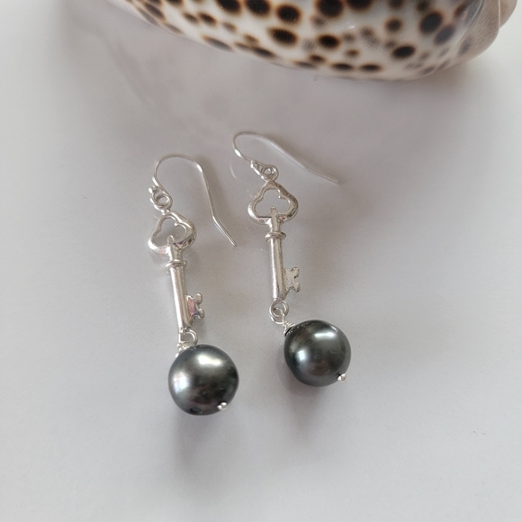 New BLACK Tahitian Pearl Earrings Handmade Sterling Silver - Picture 5 of 7